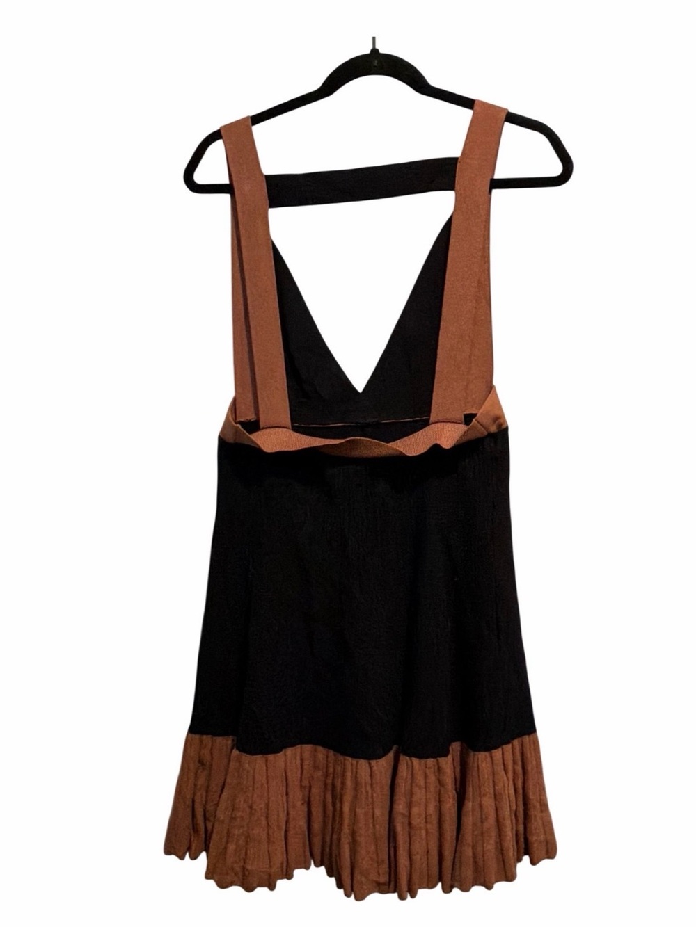 NWOT Anthropologie Black and Burnt Orange Plunging V-Neck Pleated Hem Dress - Picture 10 of 10